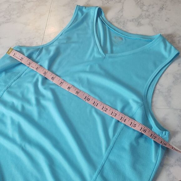 Champion Top - Picture 4 of 5